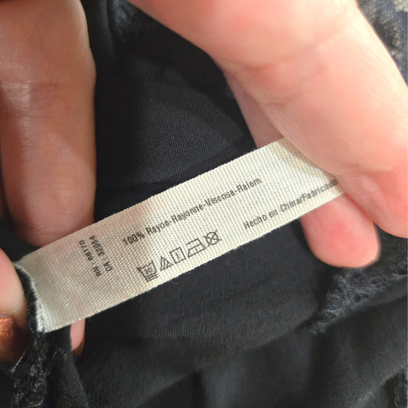 Free People Intimately Black Lace Slip Nightgown V-Neck Chemise Size Medium - Picture 7 of 11